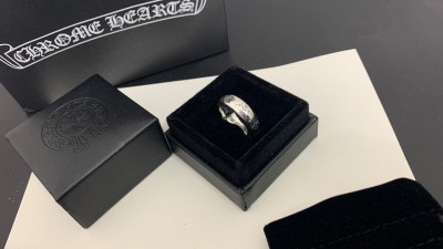 크ㄹ하츠 플로랄 인그레이브드 돔 링