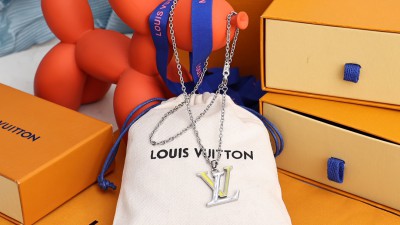 루ㅇ비통 LV컬러 펜던트 목걸이
