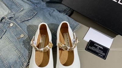 [NORMAL] 샤ㄴ 메리제인 램스킨 플랫슈즈 화이트