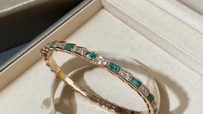 불ㄱ리 세르펜티 바이퍼 브레이슬릿 다이아 파베