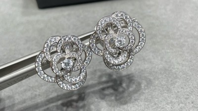 샤ㄴ 까멜리아 이어링