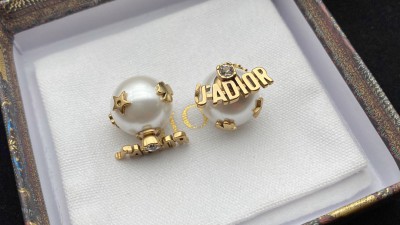 디ㅇ 자도르 이어링