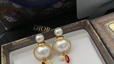 디ㅇ 트라이벌 이어링