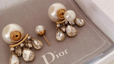 디ㅇ 펄 드롭 이어링