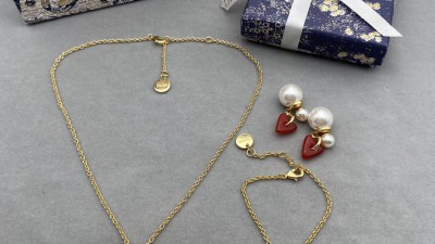 디ㅇ 자도르 하트 이어링