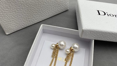 디ㅇ 트라이벌 이어링