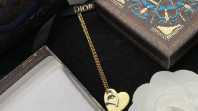 디ㅇ 하트 펜던트 목걸이