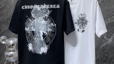 크ㄹ하츠 스크립터 레터 로고 티셔츠 2컬러