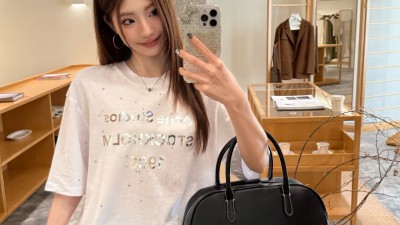 [공용][세일] 아ㅋ네 스튜디오 라인스톤 로고 티셔츠 2컬러