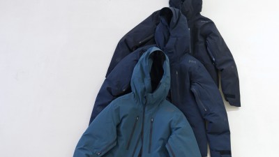 [공용] 헬ㄹ한센 솔리드 컬러 후드 다운 자켓 3컬러