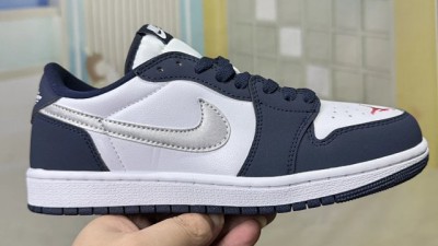 [공용] 나ㅇ키 조던 1 로우 SB 코스턴 미드나잇 네이비