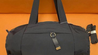 [세일][한정수량] 룰ㄹ레몬 온 마이 레벨 배럴 더플백 16L