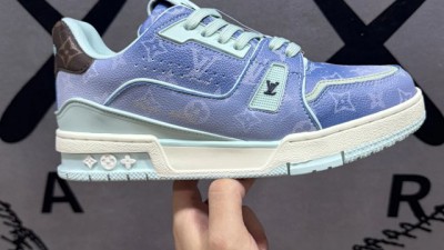 [공용] 루ㅇ비통 LV 트레이너 스니커즈