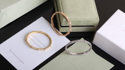 반ㅋ리프 빼를리 스위트 클로버 브레이슬릿 스몰 3컬러