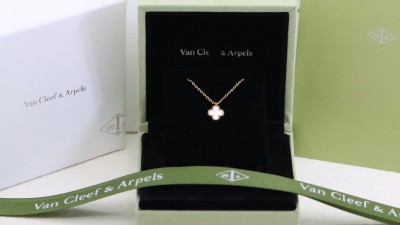 반ㅋ리프 스위트 알함브라 목걸이