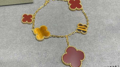 반ㅋ리프 매직 알함브라 브레이슬릿