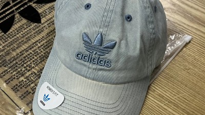 아ㄷ다스 데님 볼캡