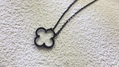 반ㅋ리프 빈티지 알함브라 목걸이