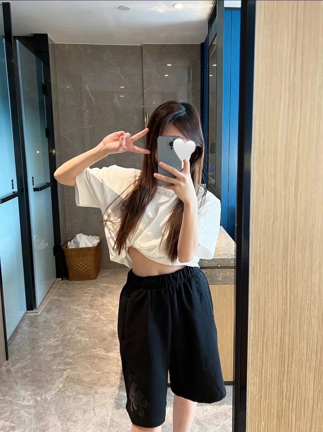 상품 이미지 1