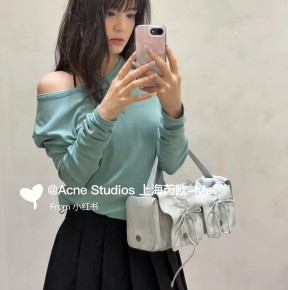 [세일][공용] 아ㅋ네 스튜디오 스프레이 로고 티셔츠 2컬러